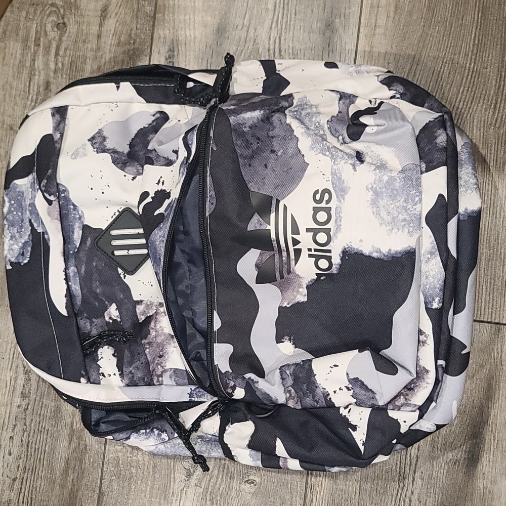 Adidas Unisex Trefoil Backpack 2.0, Camo Series Chalk White Black, One Size - Picture 1 of 4
